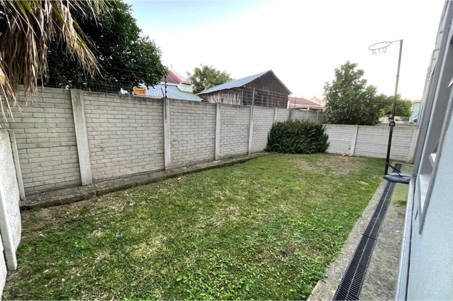 2 Bedroom Property for Sale in Sherwood Eastern Cape